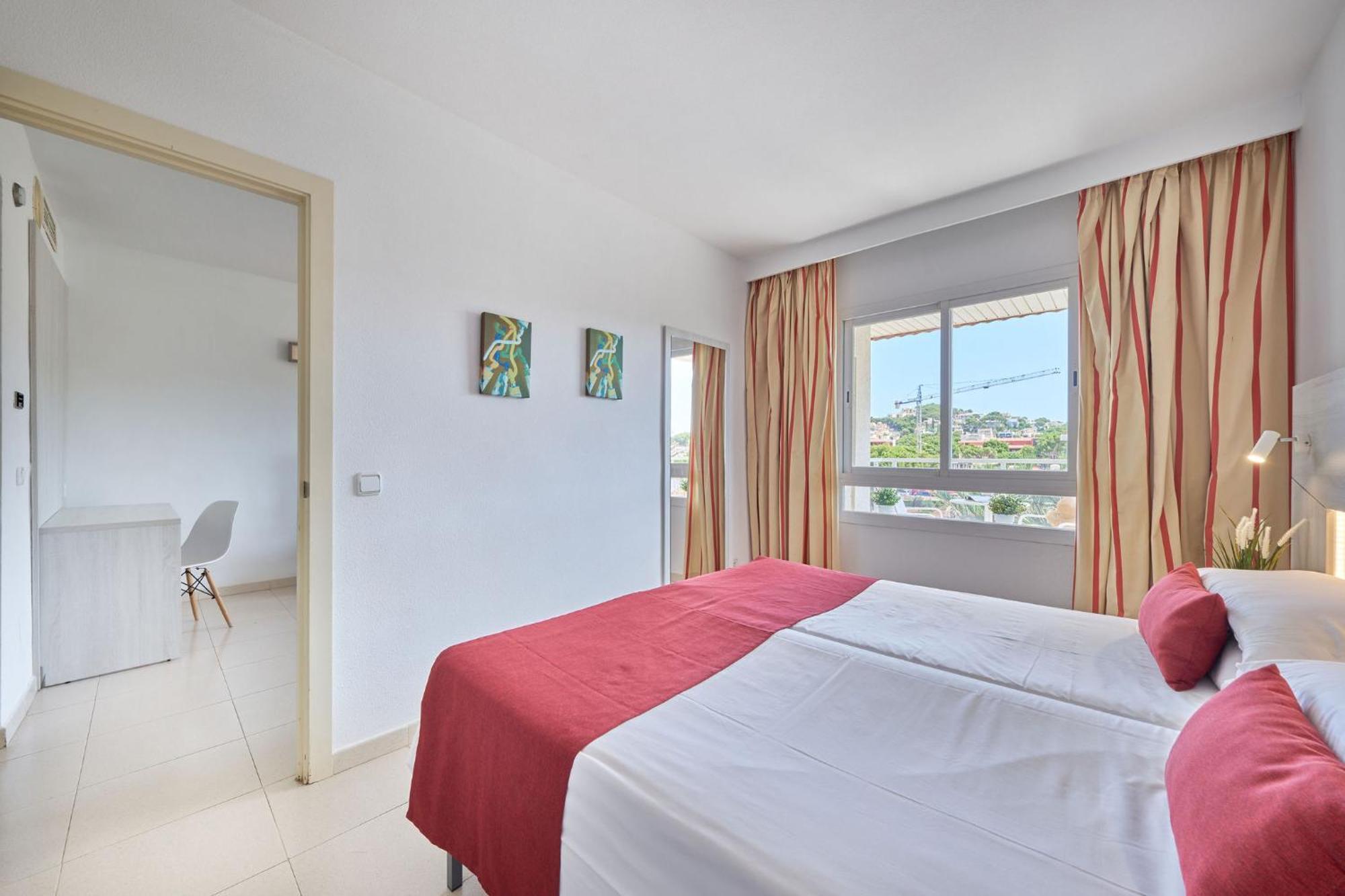 Hotel Illot Suites กาลารัตจาดา ภายนอก รูปภาพ