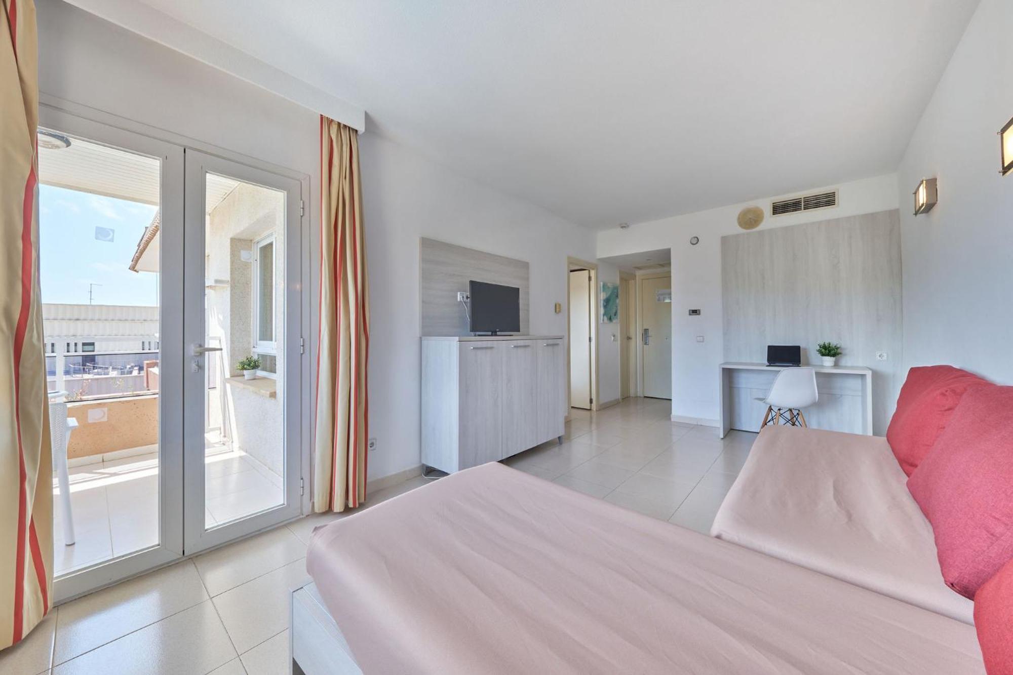 Hotel Illot Suites กาลารัตจาดา ภายนอก รูปภาพ