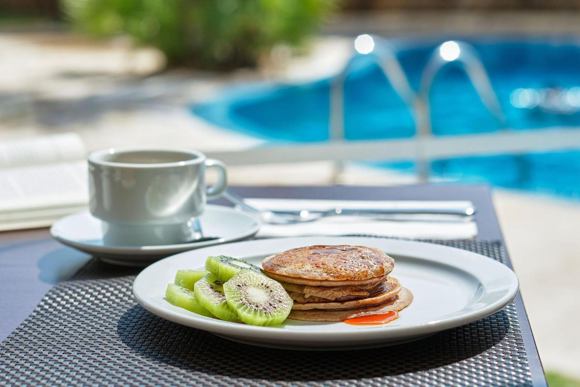 Hotel Illot Suites กาลารัตจาดา ภายนอก รูปภาพ