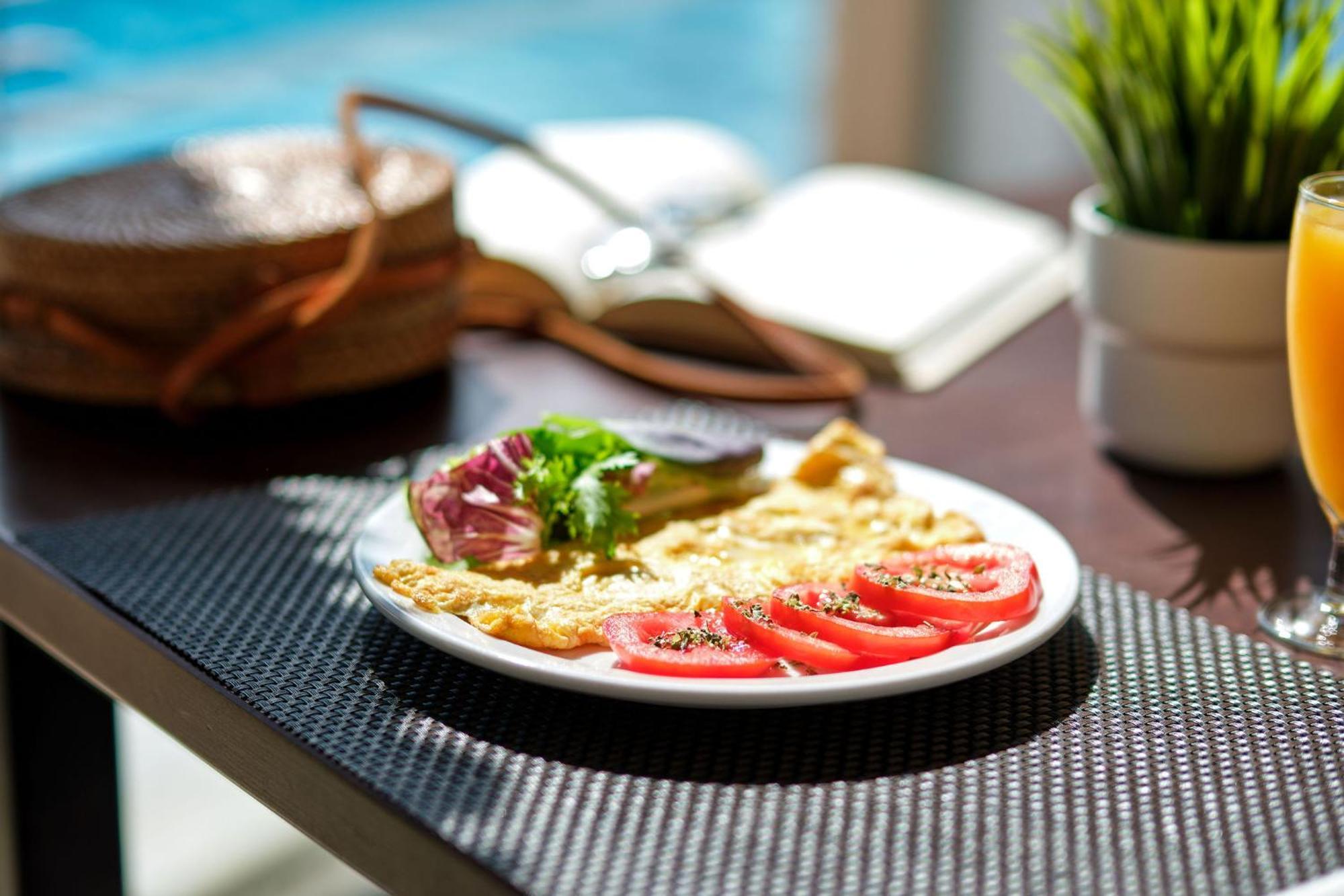 Hotel Illot Suites กาลารัตจาดา ภายนอก รูปภาพ